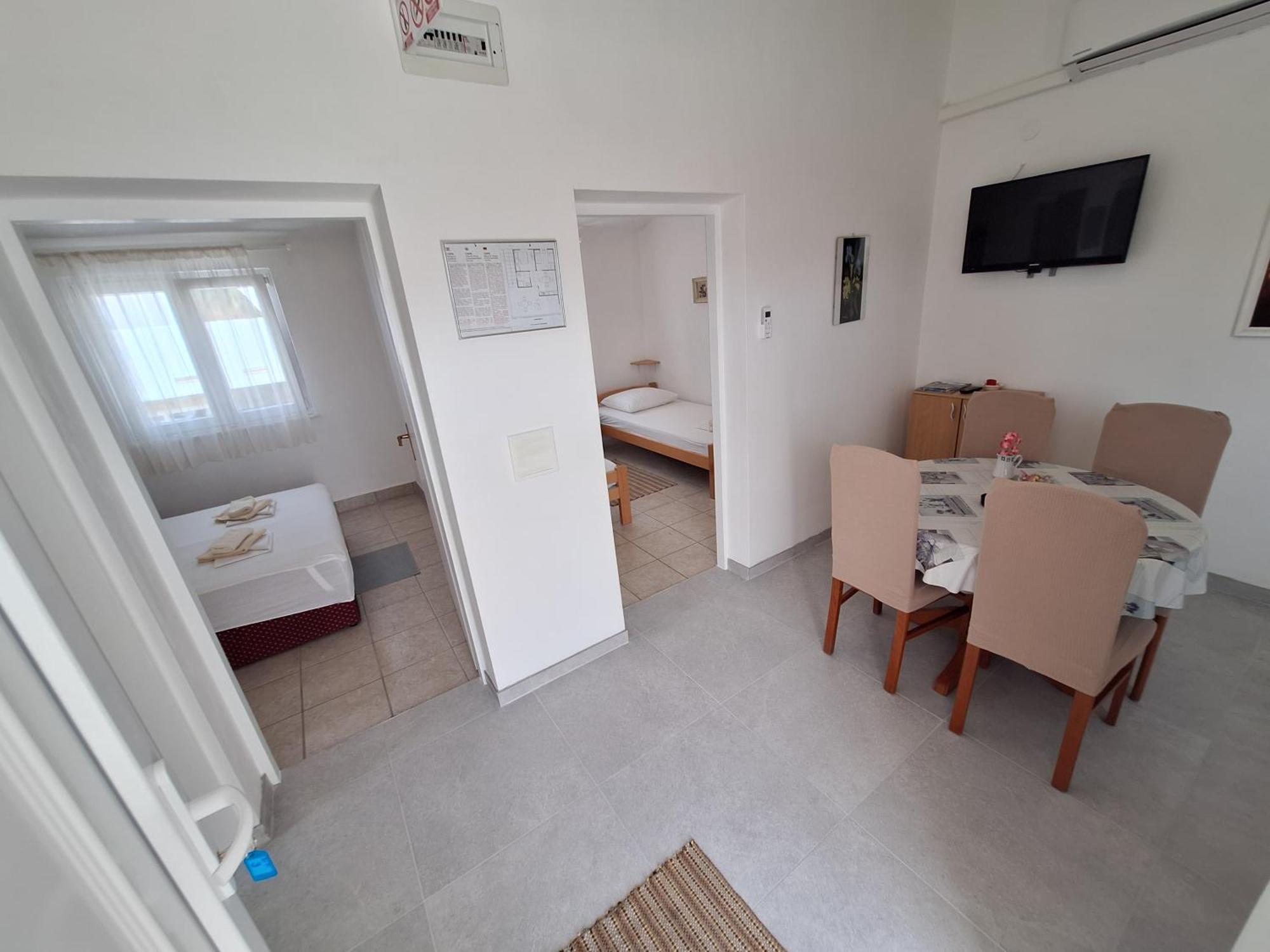 Sunny Bi-Pi Apartment Pag Town Kültér fotó